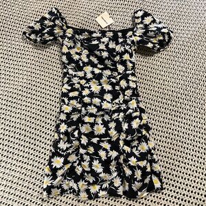 Superdown Rumor Ruched Daisy Dress